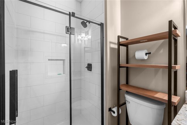 39600 Aurora Road, Solon, OH 44139