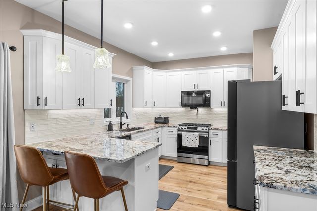 39600 Aurora Road, Solon, OH 44139