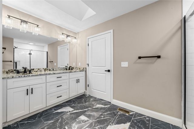 39600 Aurora Road, Solon, OH 44139