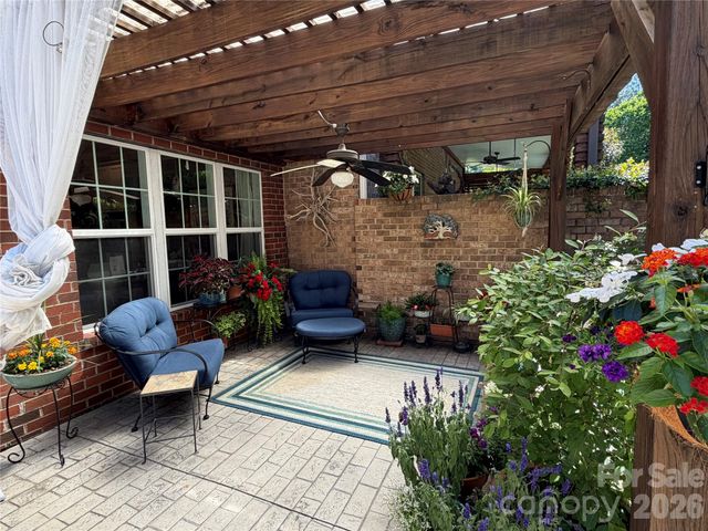 5109 Pansley Drive, Charlotte, NC 28226