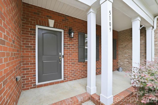 5109 Pansley Drive, Charlotte, NC 28226