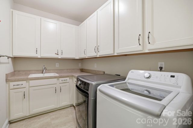 5109 Pansley Drive, Charlotte, NC 28226