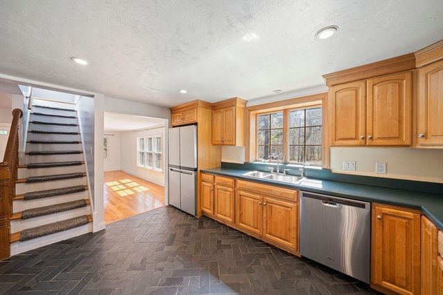 53 Leonard Lane, Norwell, MA 02061