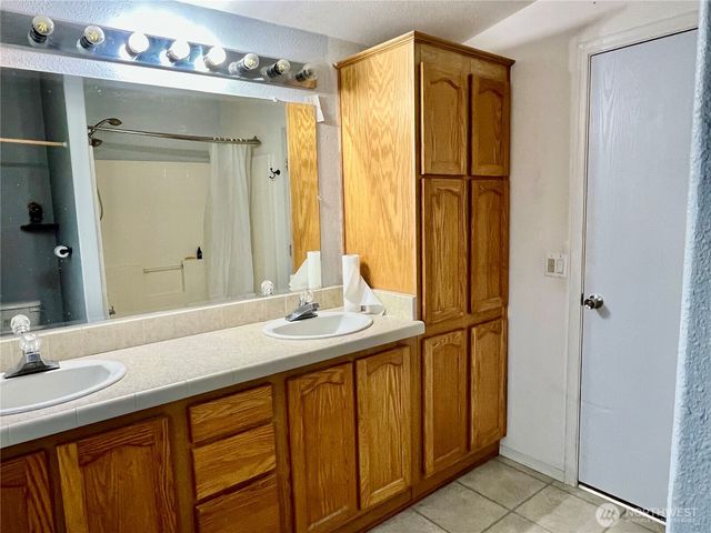41 Allen Dr, Sequim, WA 98382