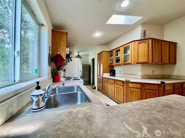 41 Allen Dr, Sequim, WA 98382