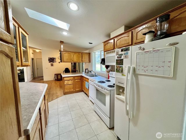 41 Allen Dr, Sequim, WA 98382