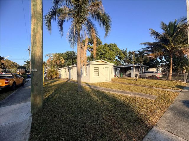 2431 NW 9th St, Fort Lauderdale, FL 33311