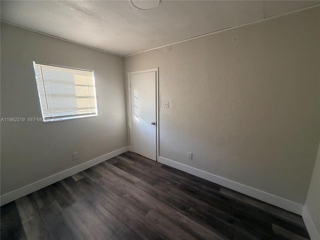 2431 NW 9th St, Fort Lauderdale, FL 33311