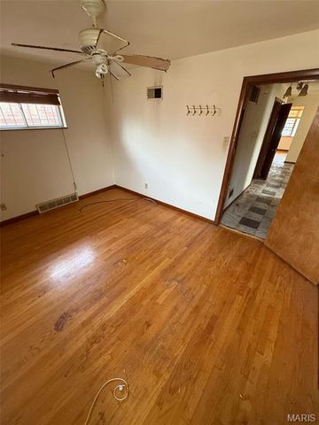 2719 Keokuk Street, St Louis, MO 63118