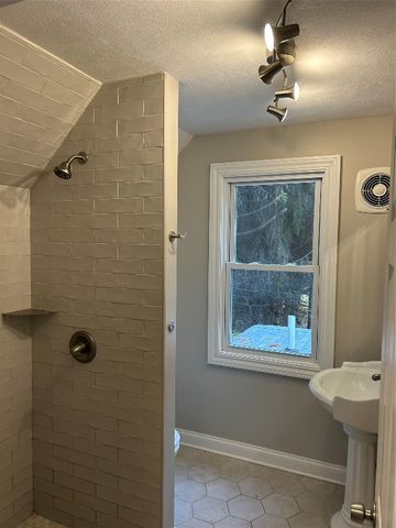 591 PENN Street, Linesville, PA 16424