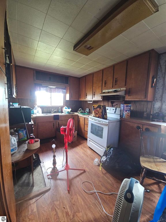 Image 19 of property listing at 2353 W Rosebush Road, Weidman, MI 48893