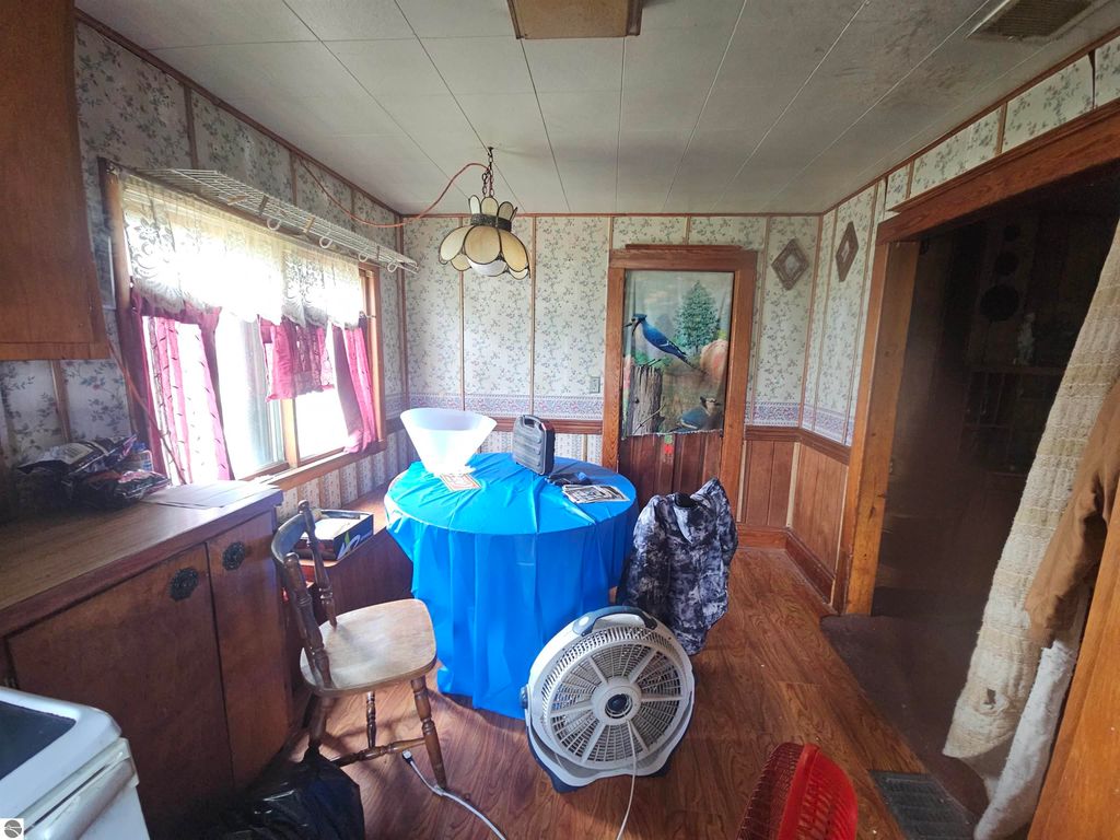 Image 22 of property listing at 2353 W Rosebush Road, Weidman, MI 48893