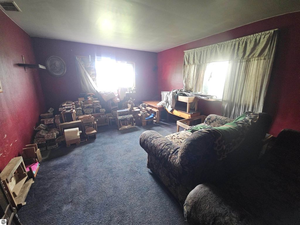 Image 24 of property listing at 2353 W Rosebush Road, Weidman, MI 48893