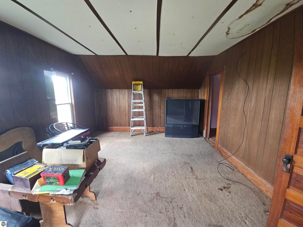 Image 31 of property listing at 2353 W Rosebush Road, Weidman, MI 48893