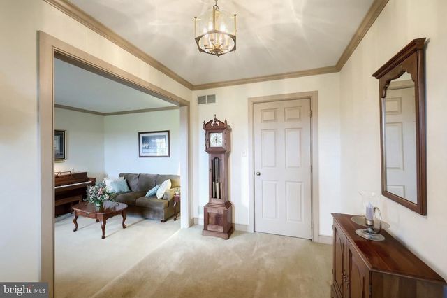 800 KENDALE RD, Red Lion, PA 17356