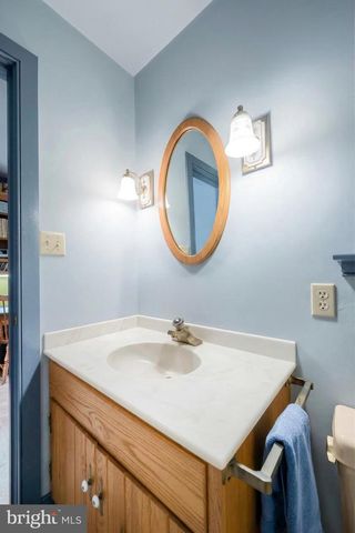 800 KENDALE RD, Red Lion, PA 17356