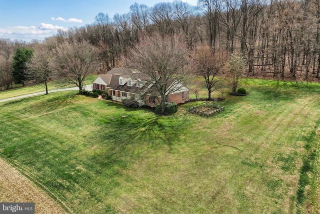 800 KENDALE RD, Red Lion, PA 17356