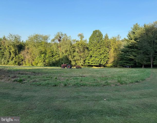 800 KENDALE RD, Red Lion, PA 17356