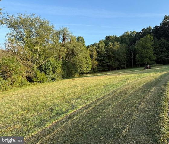 800 KENDALE RD, Red Lion, PA 17356