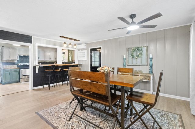 407 W Walt Davis Drive W, Woodville, TX 75979