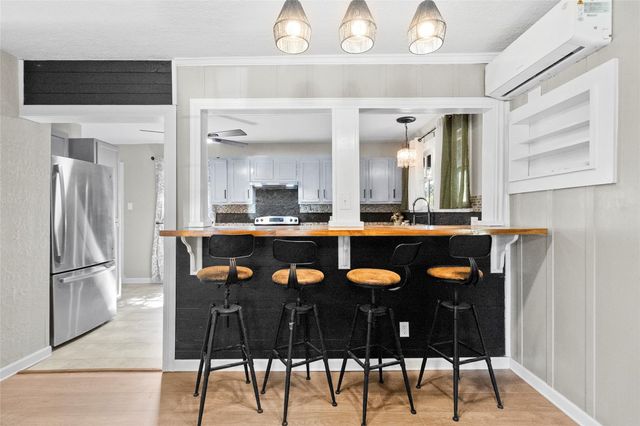 407 W Walt Davis Drive W, Woodville, TX 75979