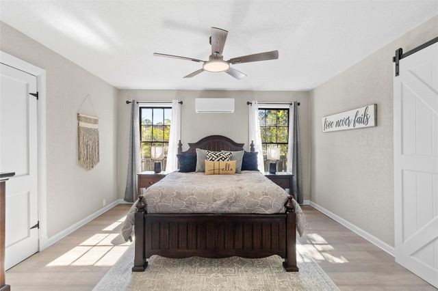 407 W Walt Davis Drive W, Woodville, TX 75979