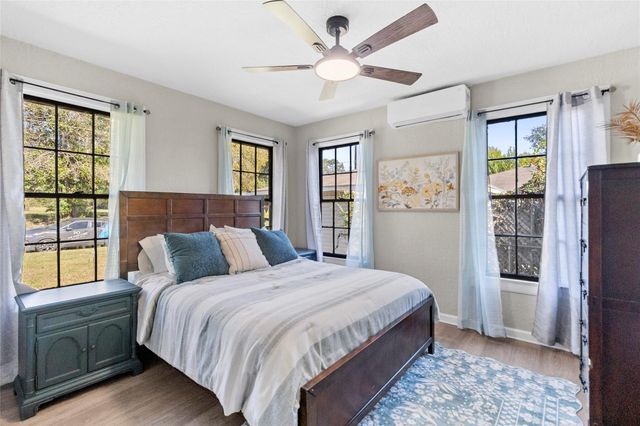 407 W Walt Davis Drive W, Woodville, TX 75979