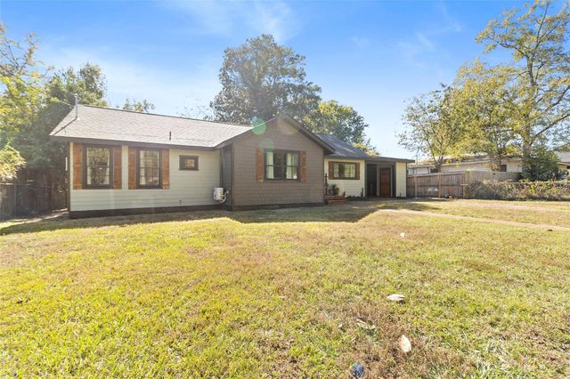 407 W Walt Davis Drive W, Woodville, TX 75979