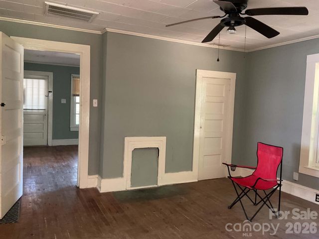 1311 Dekalb Street S, Shelby, NC 28152
