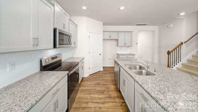 121 Salers Road, Fletcher, NC 28732