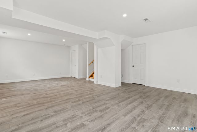 75 Coolidge Avenue, Stamford, CT 06906