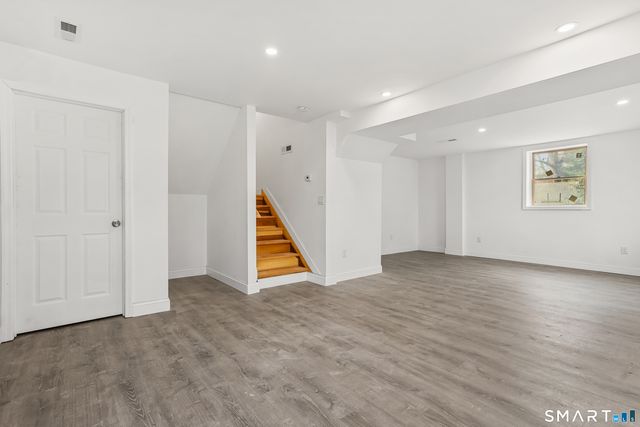 75 Coolidge Avenue, Stamford, CT 06906