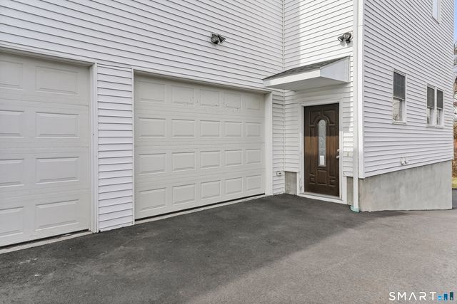75 Coolidge Avenue, Stamford, CT 06906
