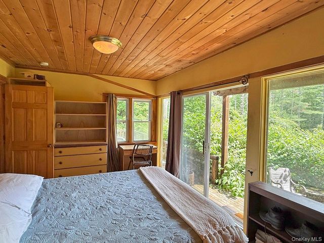 11 Nordic Drive, Woodstock, NY 12498