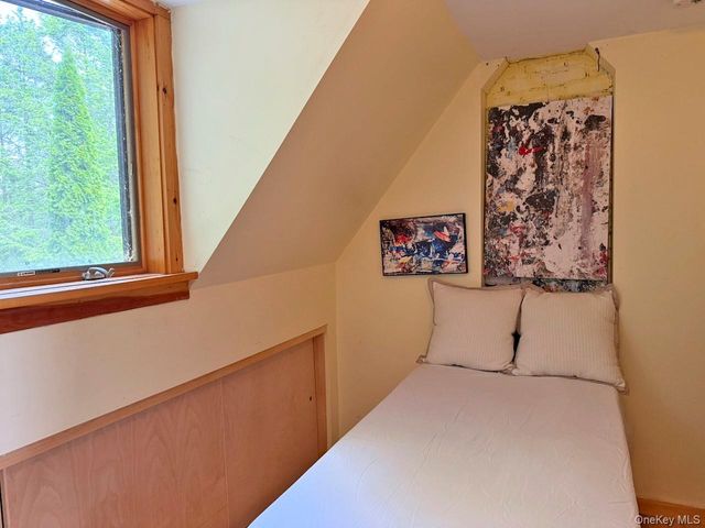 11 Nordic Drive, Woodstock, NY 12498