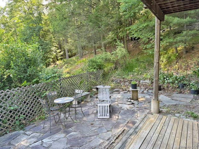 11 Nordic Drive, Woodstock, NY 12498