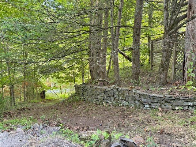 11 Nordic Drive, Woodstock, NY 12498