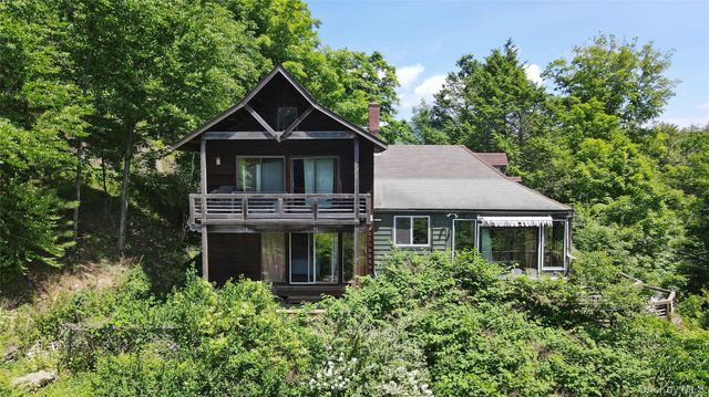 11 Nordic Drive, Woodstock, NY 12498