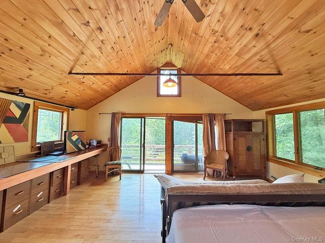 11 Nordic Drive, Woodstock, NY 12498