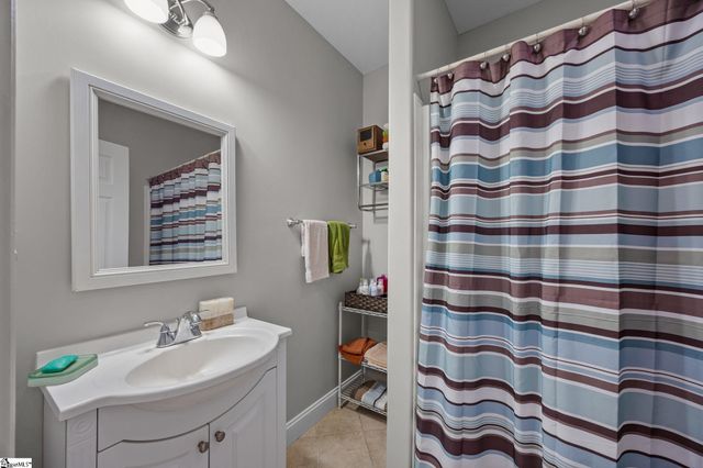 40 Mountain Shadows Drive, Asheville, NC 28748