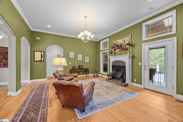 40 Mountain Shadows Drive, Asheville, NC 28748