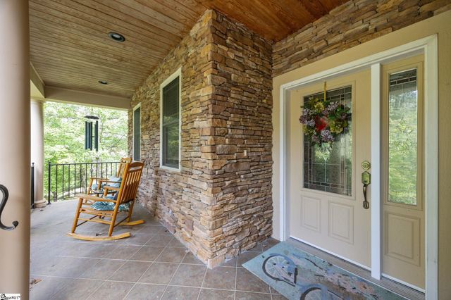 40 Mountain Shadows Drive, Asheville, NC 28748