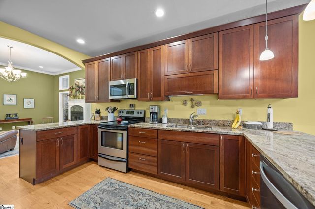 40 Mountain Shadows Drive, Asheville, NC 28748