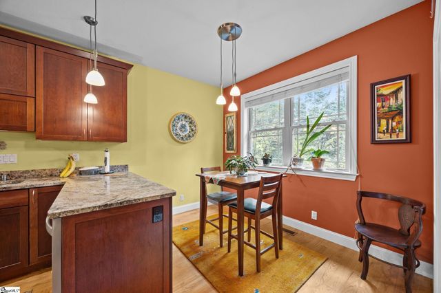 40 Mountain Shadows Drive, Asheville, NC 28748