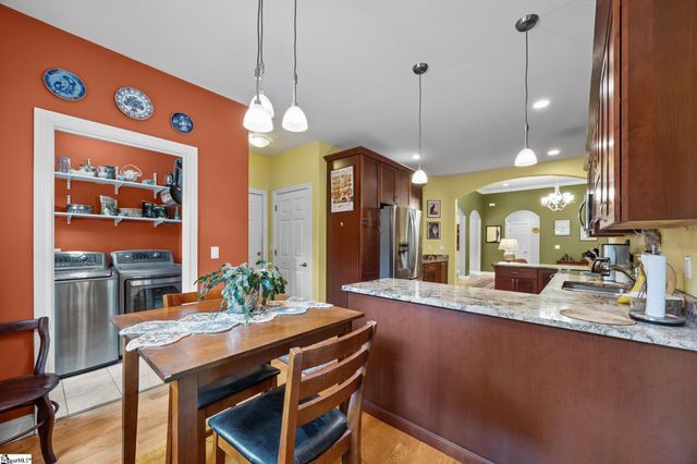 40 Mountain Shadows Drive, Asheville, NC 28748