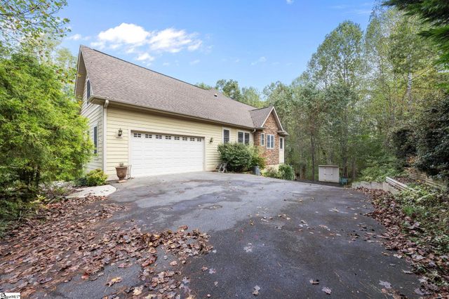 40 Mountain Shadows Drive, Asheville, NC 28748