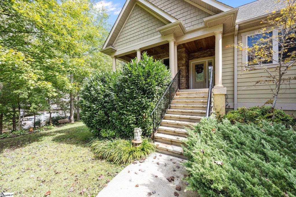 40 Mountain Shadows Drive, Asheville, NC 28748