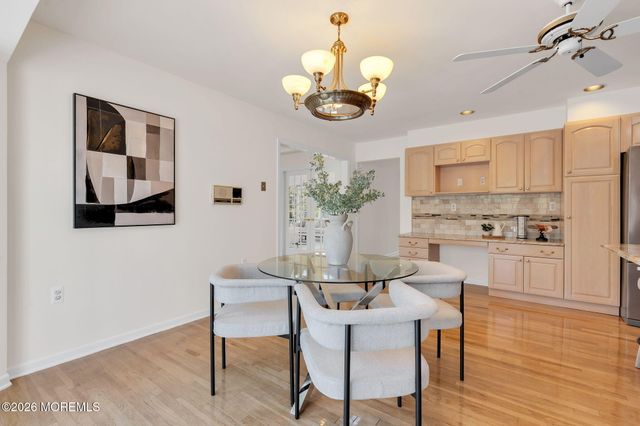7 Shira Lane, Manalapan, NJ 07726
