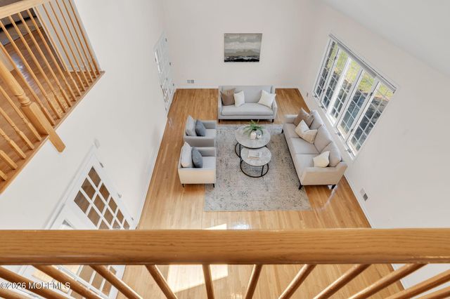 7 Shira Lane, Manalapan, NJ 07726