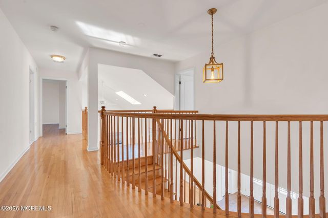 7 Shira Lane, Manalapan, NJ 07726